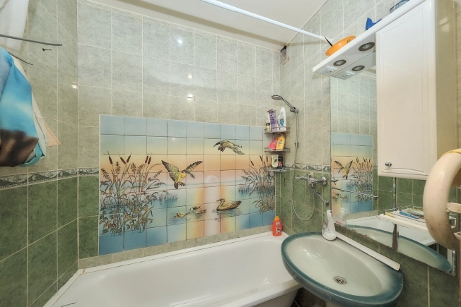 Купить трехкомнатную квартиру у метро Котельники в Московской области. Вариант № 10025641, 13, площадь -  квм, цена 4800000 рублей