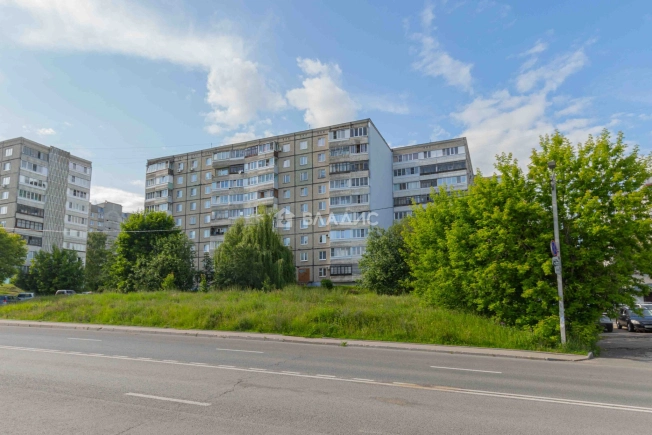 . Вариант № 3353589, 22, площадь - 32 квм, цена 3000000 рублей