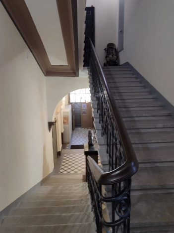 Купить квартиру на вторичке в районе Тверской в Москве. Вариант № 26898, 20, площадь -  квм, цена 26750000 рублей