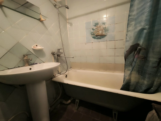 Купить трехкомнатную квартиру в Керчи. Вариант № 49753, 21, площадь - квм, цена 6750000 рублей