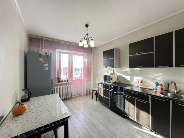 Купить двухкомнатную квартиру в Микрорайоне 15-й, Ангарск в Ангарске. Вариант № 33474, 0, площадь -  квм, цена 5500000 рублей