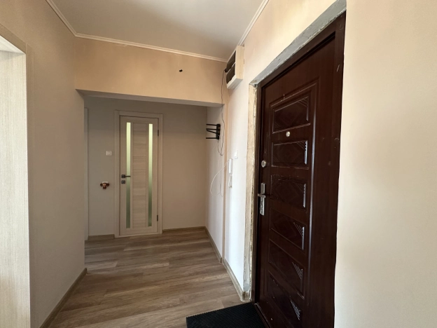 Купить двухкомнатную квартиру в Микрорайоне 15-й, Ангарск в Ангарске. Вариант № 33474, 9, площадь -  квм, цена 5500000 рублей