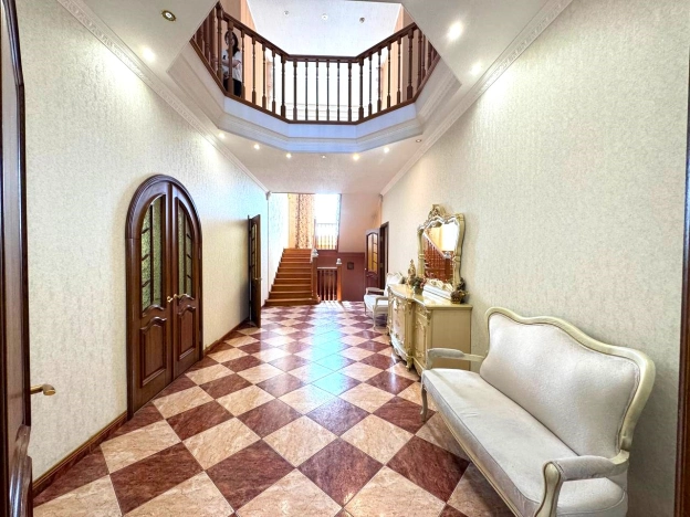 Купить дом на улице Дачная в Калуге. Вариант № 27293, 46, площадь -  квм, цена 56999000 рублей