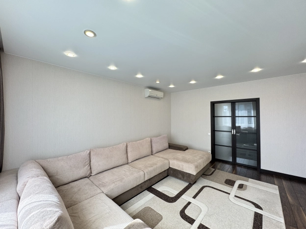 Купить трехкомнатную квартиру в СЗАО в Москве. Вариант № 1736452, 8, площадь -  квм, цена 22949000 рублей