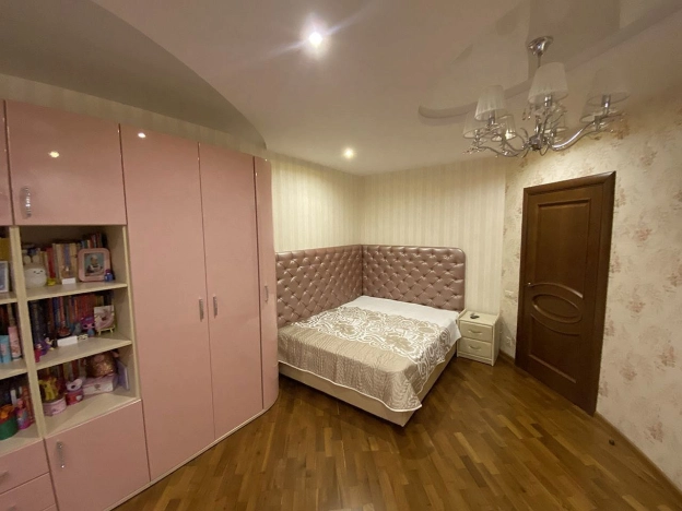 Купить пятикомнатную квартиру в Нижегородской области. Вариант № 2893384, 26, площадь -  квм, цена 48000000 рублей