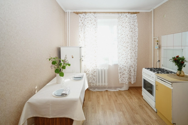 Купить однокомнатную квартиру в Омске. Вариант № 44682, 6, площадь -  квм, цена 4950000 рублей