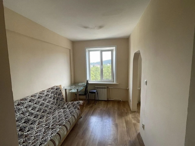 Купить трехкомнатную квартиру в районе Октябрьский в Улан-Удэ. Вариант № 9798090, 4, площадь - квм, цена 7500000 рублей