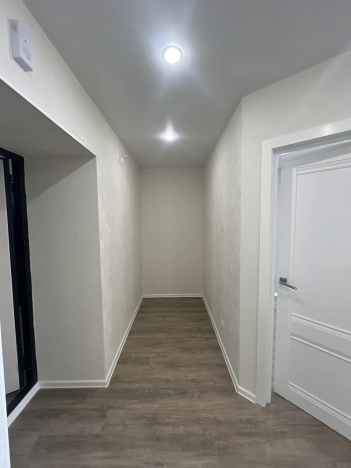 Купить однокомнатную квартиру в Амурской области. Вариант № 7627098, 3, площадь -  квм, цена 9000000 рублей