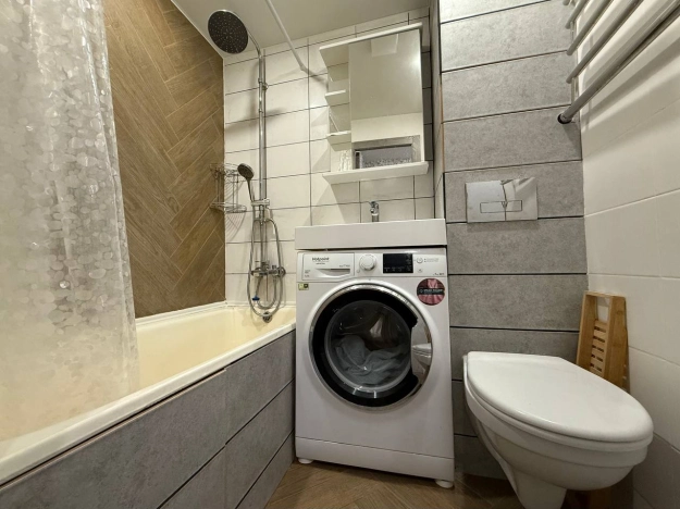 Купить однокомнатную квартиру на вторичке в Московской области. Вариант № 6735225, 9, площадь -  квм, цена 6500000 рублей