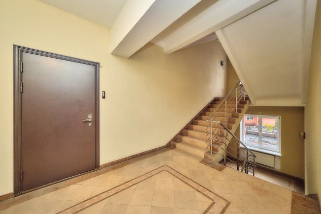 Купить трехкомнатную квартиру в районе Советский в Рязани. Вариант № 6155058, 13, площадь -  квм, цена 19500000 рублей