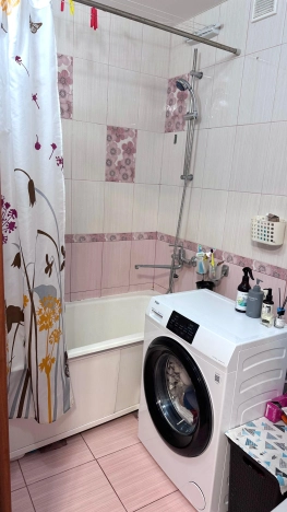 Купить трехкомнатную квартиру в Новосибирской области. Вариант № 10006542, 9, площадь -  квм, цена 6500000 рублей