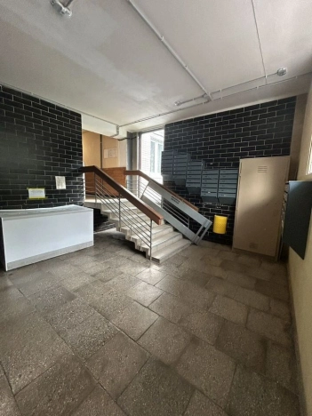 Купить квартиру в Москве. Вариант № 6168954, 27, площадь -  квм, цена 13000000 рублей