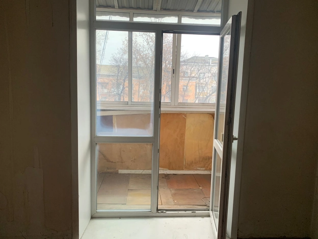 Купить квартиру в Кемеровской Области — Кузбассе. Вариант № 8221120, 3, площадь -  квм, цена 2170000 рублей