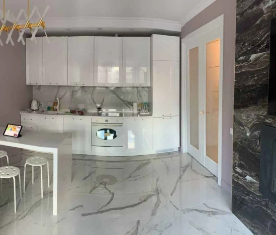 Купить многокомнатную квартиру в районе Филёвский Парк в Москве. Вариант № 240675, 7, площадь -  квм, цена 26000000 рублей