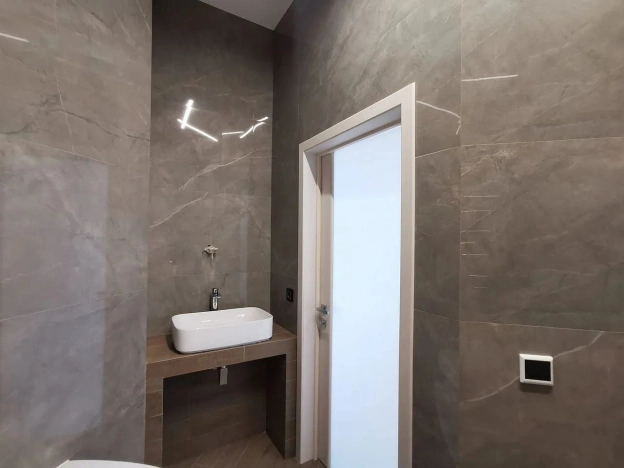 Купить двухкомнатную квартиру в районе Кировский в Ростове-на-Дону. Вариант № 1725873, 29, площадь -  квм, цена 10200000 рублей