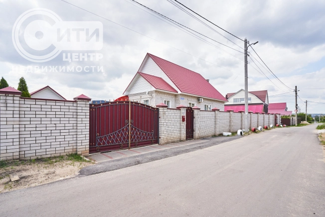 Купить дом в районе Советский в Воронеже. Вариант № 53074, 4, площадь -  квм, цена 15899000 рублей