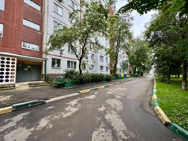 Купить однокомнатную квартиру в Тульской области. Вариант № 2338321, 1, площадь -  квм, цена 4800000 рублей