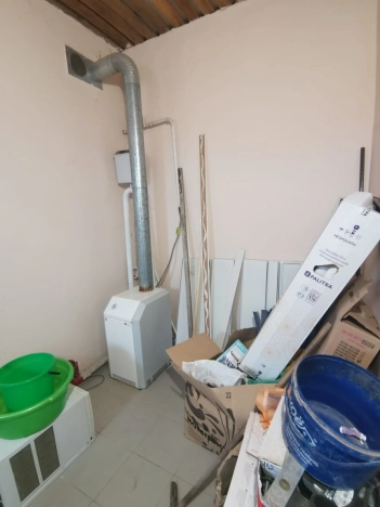 Купить коммерческую недвижимость в Элисте. Вариант № 20782, 10, площадь -  квм, цена 2700000 рублей