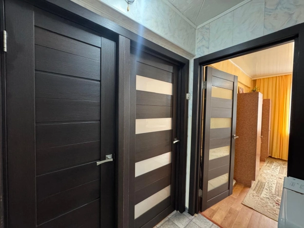 Купить трехкомнатную квартиру в Микрорайоне 29-й, Ангарск в Ангарске. Вариант № 44372, 10, площадь -  квм, цена 5700000 рублей