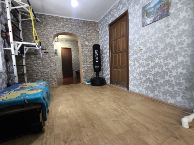 Купить дом на улице Везельская в Белгороде. Вариант № 6768580, 6, площадь -  квм, цена 5700000 рублей