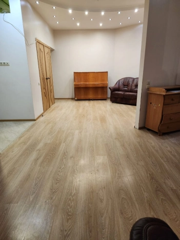 . Вариант № 25570, 4, площадь - 70.2 квм, цена 10300000 рублей