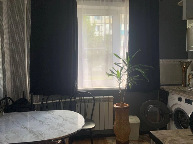 Купить однокомнатную квартиру на улице Революции в Бийске. Вариант № 2982625, 0, площадь - квм, цена 3590000 рублей