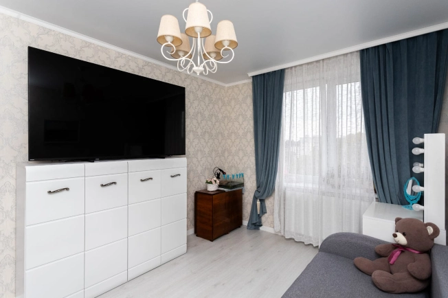 Купить трехкомнатную квартиру на улице Олега Кошевого в Калининграде. Вариант № 37607, 29, площадь -  квм, цена 17500000 рублей