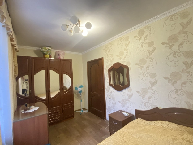 Купить трехкомнатную квартиру в Рязанской области. Вариант № 8906235, 18, площадь -  квм, цена 2300000 рублей