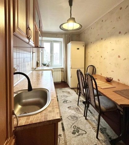 Купить квартиру в Омске. Вариант № 35037, 0, площадь -  квм, цена 4300000 рублей