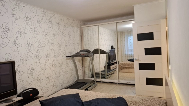 Купить однокомнатную квартиру на вторичке на улице Ладожская в Пензе. Вариант № 3218447, 3, площадь -  квм, цена 4200000 рублей