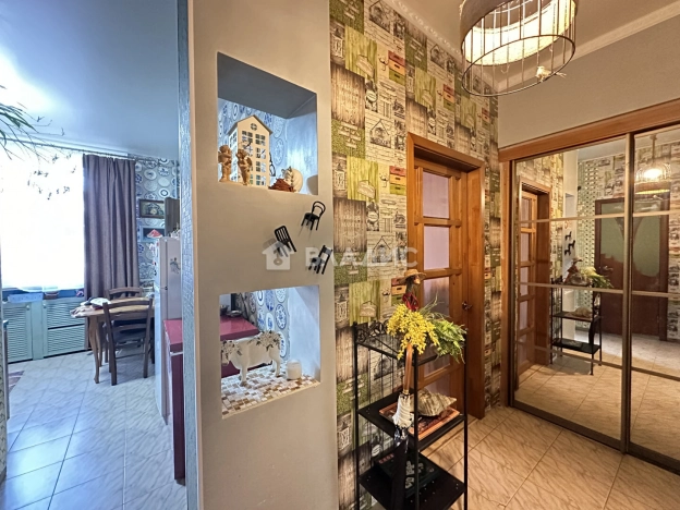 Купить двухкомнатную квартиру в Микрорайоне 15-й, Ангарск в Ангарске. Вариант № 37753, 8, площадь -  квм, цена 4900000 рублей