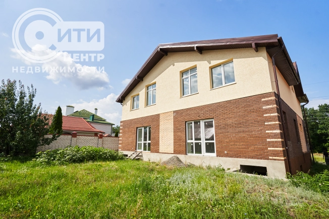 Купить таунхаус в Воронеже. Вариант № 1635871, 43, площадь - квм, цена 17800000 рублей