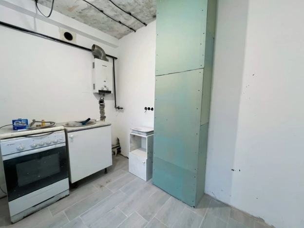 Купить однокомнатную квартиру в Калужской области. Вариант № 9882685, 1, площадь -  квм, цена 3200000 рублей