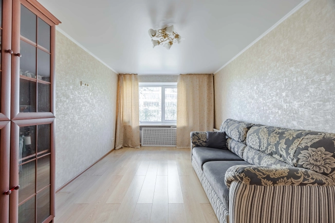 Купить четырехкомнатную квартиру у метро Гражданский проспект в Санкт-Петербурге. Вариант № 38345, 4, площадь -  квм, цена 14500000 рублей