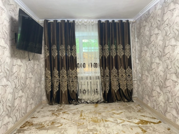 Купить однокомнатную квартиру в Калужской области. Вариант № 9943, 4, площадь -  квм, цена 2600000 рублей