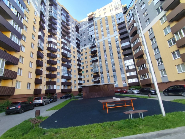 Купить трехкомнатную квартиру на улице Олега Кошевого в Калининграде. Вариант № 3897361, 23, площадь -  квм, цена 10500000 рублей