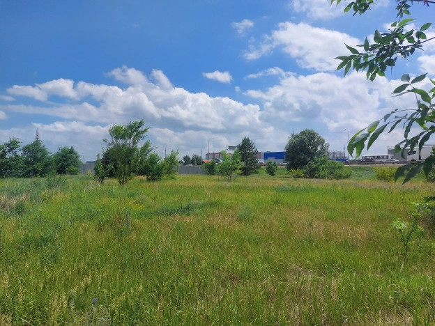 Купить земельный участок на улице Славянова в Воронеже. Вариант № 2024, 8, площадь -  квм, цена 14700000 рублей