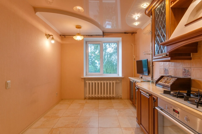 Купить четырехкомнатную квартиру в Вологде. Вариант № 53857, 5, площадь -  квм, цена 16900000 рублей