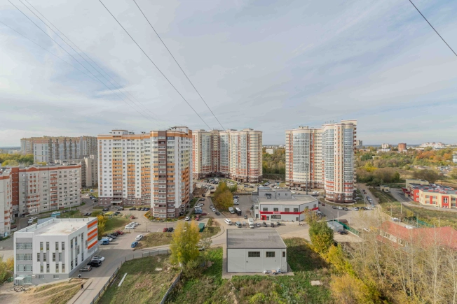 Купить трехкомнатную квартиру на вторичке в районе Октябрьский в Владимире. Вариант № 5922284, 15, площадь -  квм, цена 10200000 рублей