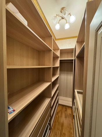 Купить квартиру в Москве. Вариант № 9109202, 5, площадь -  квм, цена 49700000 рублей