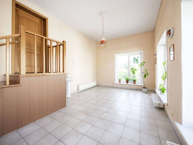 Купить дом в районе Калининский в Новосибирске. Вариант № 17436, 16, площадь -  квм, цена 25000000 рублей