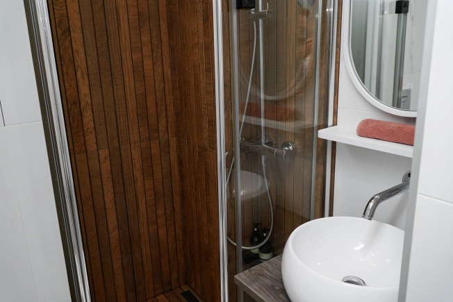 Купить четырехкомнатную квартиру на улице Мира в Новосибирской области. Вариант № 4156069, 32, площадь -  квм, цена 30000000 рублей