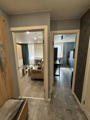 Купить однокомнатную квартиру на улице Серпуховский Вал в Москве. Вариант № 10818968, 7, площадь -  квм, цена 10300000 рублей