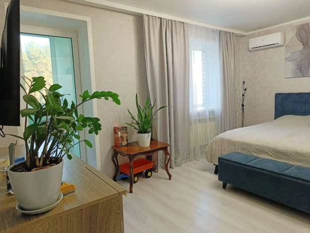 Купить трехкомнатную квартиру в районе Коминтерновский в Воронеже. Вариант № 55724, 12, площадь -  квм, цена 9790000 рублей