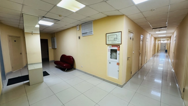 Снять офисы на улице Советская в Новосибирске. Вариант № 3499, 5, площадь -  квм, цена 60000 рублей