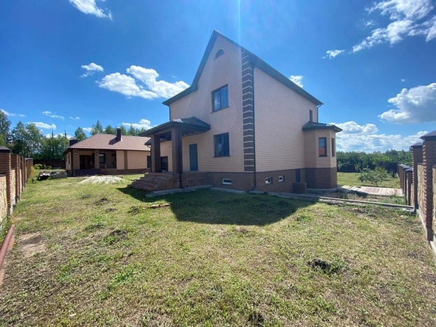 Купить дом на улице Суворова в Белгородской области. Вариант № 403181, 20, площадь -  квм, цена 9200000 рублей