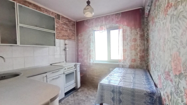 Купить двухкомнатную квартиру на улице Лукашевича в Омске. Вариант № 49843, 4, площадь -  квм, цена 4700000 рублей