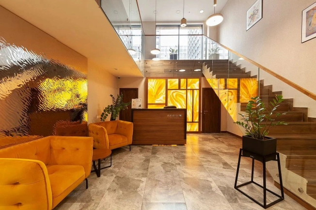 Купить квартиру в Москве. Вариант № 9113746, 25, площадь -  квм, цена 55000000 рублей