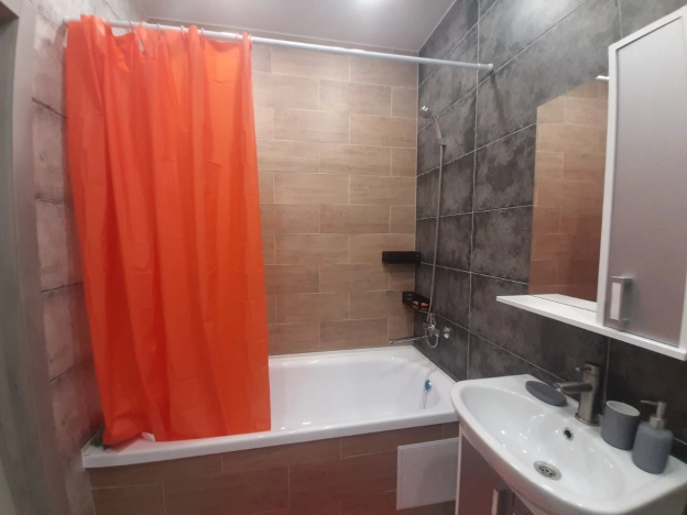 Купить квартиру в Микрорайоне Центральный, Тобольск в Тобольске. Вариант № 4066, 12, площадь -  квм, цена 7700000 рублей