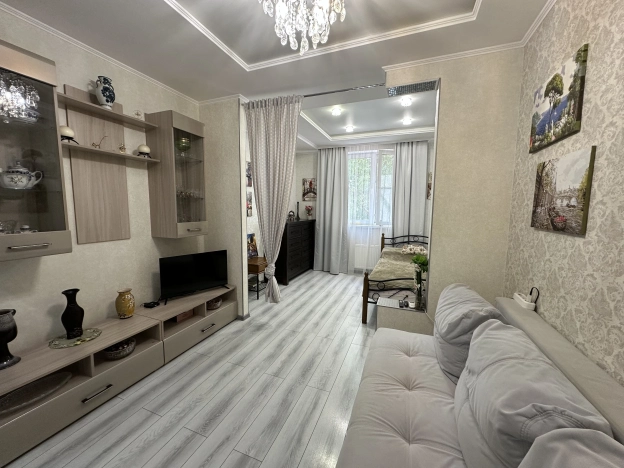 Купить однокомнатную квартиру на улице Героев-Разведчиков в Краснодаре. Вариант № 3410393, 2, площадь -  квм, цена 5899000 рублей